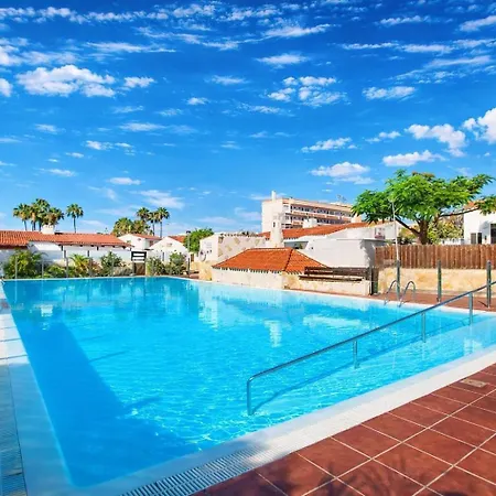 Sunset House Maspalomas 度假居