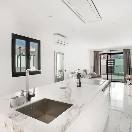Sunset House Maspalomas Holiday home *