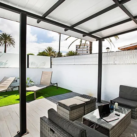 Sunset House Maspalomas 度假居 *